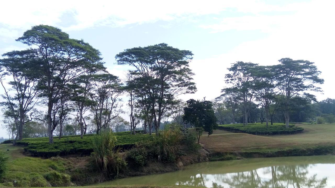 Kaziranga Golf Resort Jorhat Exterior photo